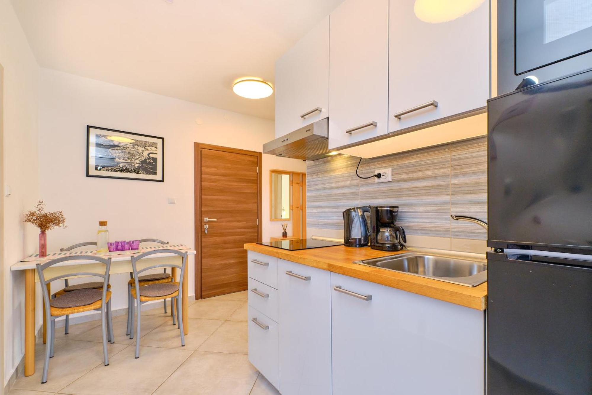 Argo Apartmani Mali Losinj Exterior photo