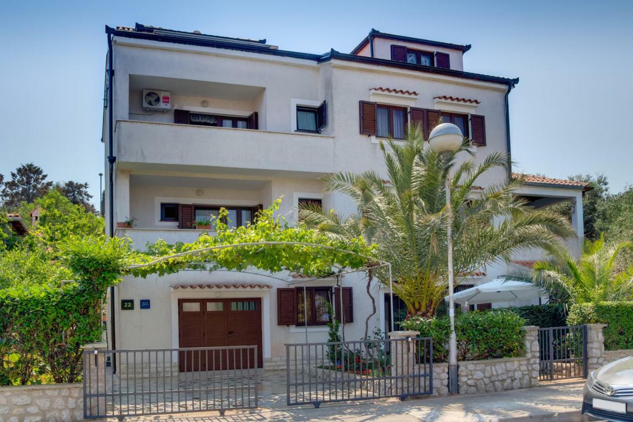 Argo Apartmani Mali Losinj Exterior photo