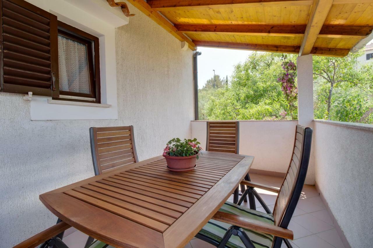 Argo Apartmani Mali Losinj Exterior photo